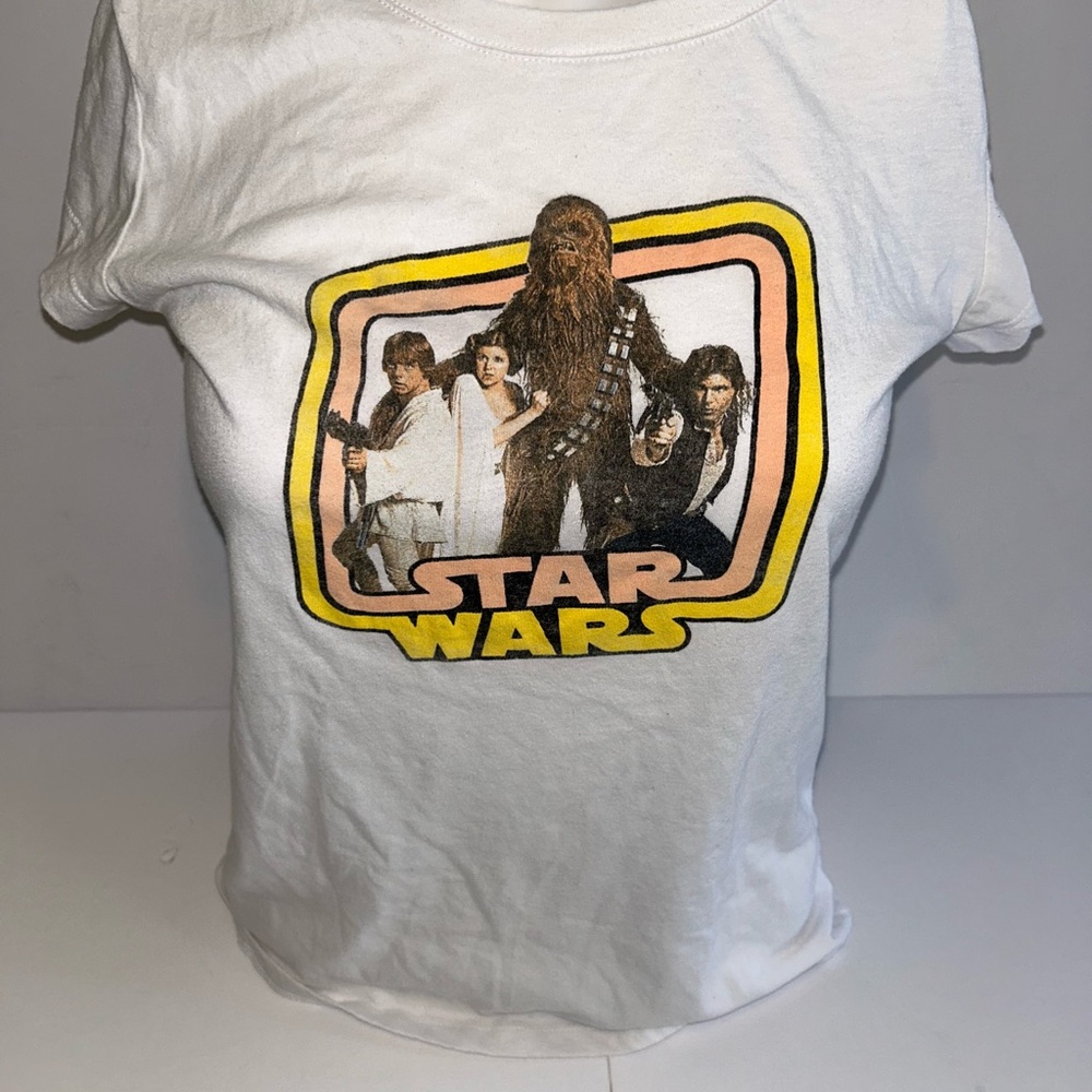 Star Wars T-Shirt - Medium